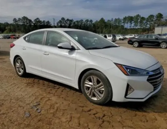 Hyundai Elantra 2019 Тбилиси