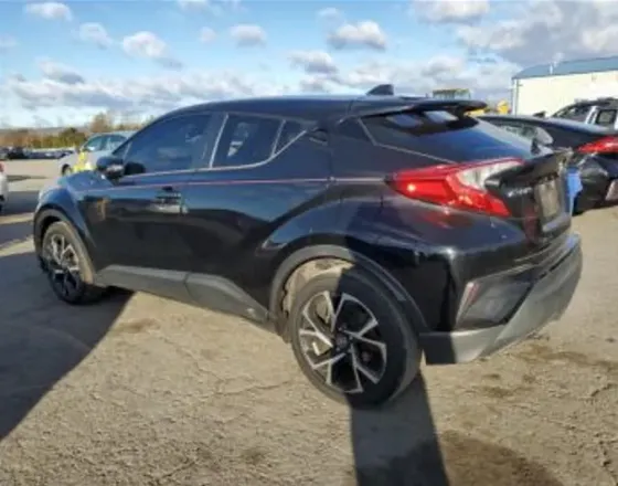 Toyota C-HR 2L 2020 Тбилиси