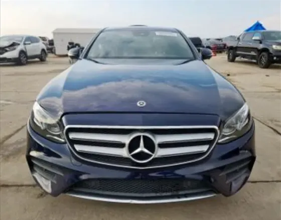Mercedes E 2L 2019 თბილისი