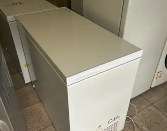 Холодильник с морозильной камерой Hyundai Тбилиси