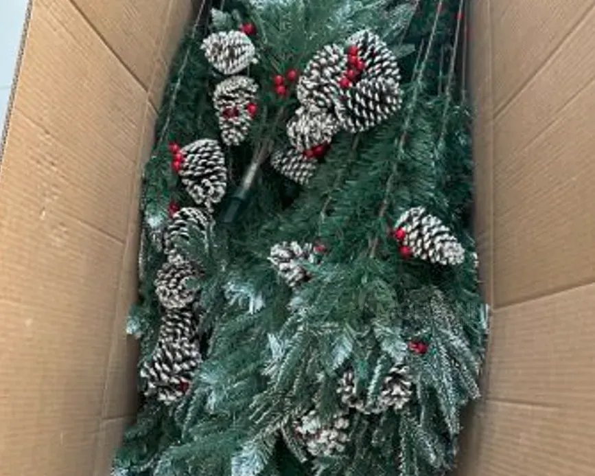 New Christmas tree, unopened Tbilisi - photo 2