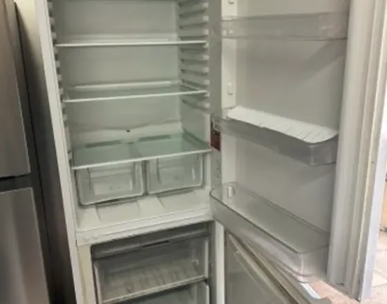 холодильник Аристон Тбилиси