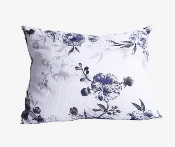 Белое одеяло с синими деталями, 50х70 см. Тбилиси