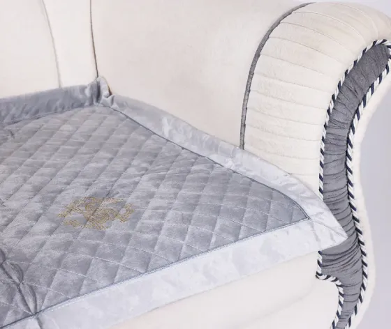 Крышка для продуктов с клейкой внутренней поверхностью, серая. Тбилиси