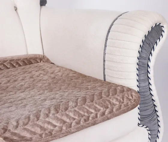 Სამეულის გადასაფარებელი წებოვანი შიდა ზედაპირით ღია ყავისფერი თბილისი