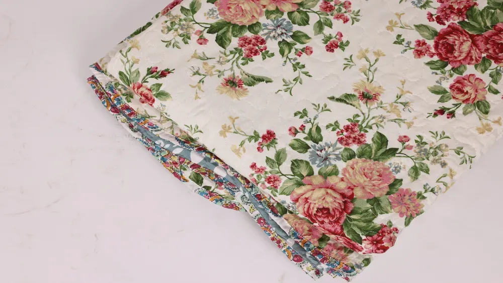 Двуспальное одеяло 210x240 см с цветочным рисунком. Тбилиси - изображение 2