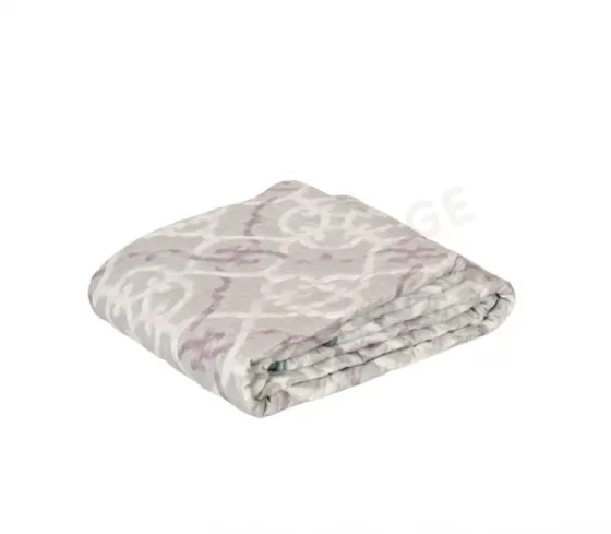 Ванная комната Летняя Двуспальная кровать Красочная Тбилиси