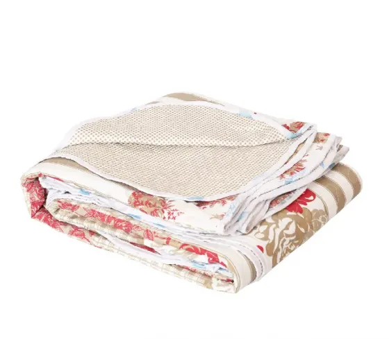 Яркая летняя двуспальная кровать — идеальный выбор для лета. Тбилиси