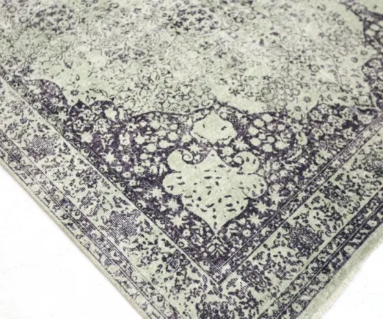 Серый ковер Тбилиси