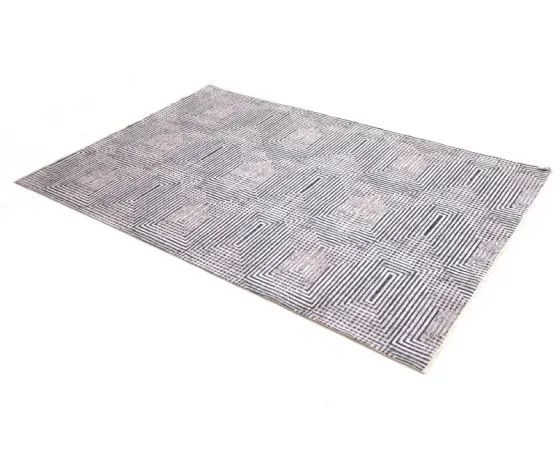 Пёстрый ковёр Тбилиси