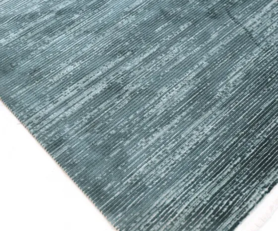 Темно-зеленый ковер, размеры 200х300. Тбилиси