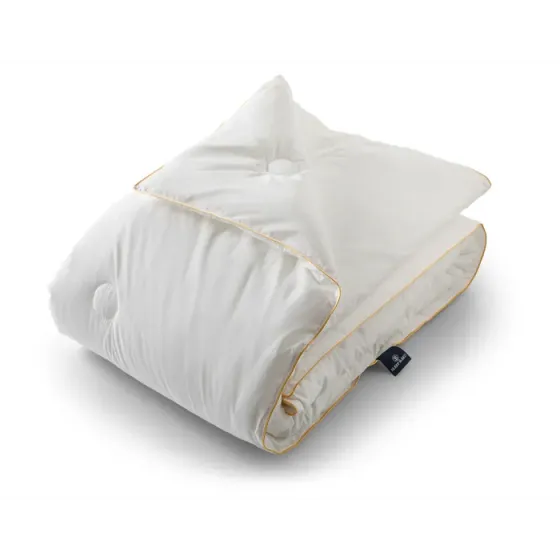 Мягкое тканевое одеяло Тбилиси