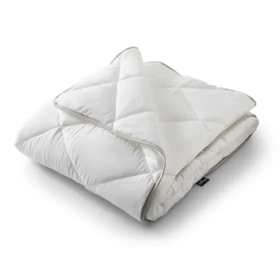 Продается белое одеяло, размер 195х215 см. Тбилиси