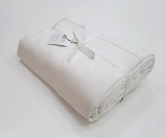 Თეთრეულის კომპლექტი თეთრი ფერის ბამბის ზომა 220X240 თბილისი