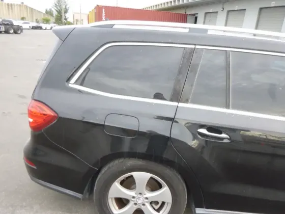 Mercedes GLS 3L 2015 ფოთი