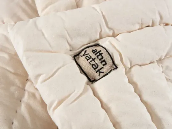 Продается одеяло натурального цвета, размер 155х215 см. Тбилиси