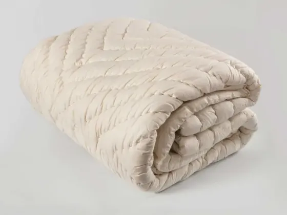 Продается одеяло натурального цвета, размер 155х215 см. Тбилиси