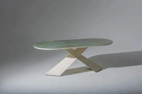 Продается керамический стол Larex, размеры: длина - 215 см / глубина - 95 см / высота - 75 см. Тбилиси