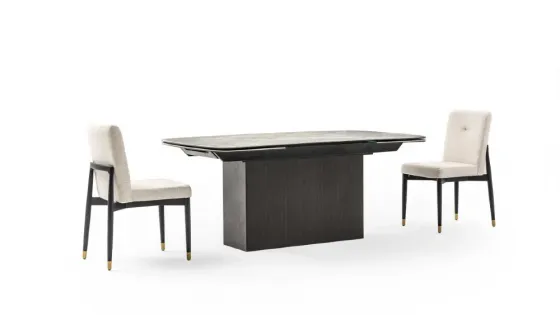 У нас в продаже стол «Рома», размеры: длина - 178-268 см / глубина - 100 см / высота - 76 см. Тбилиси