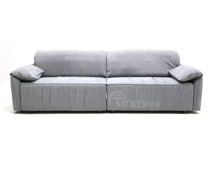 В комнате есть серый диван-кровать. Тбилиси - изображение 1