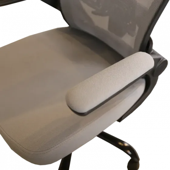 Серый стул на колесиках Тбилиси