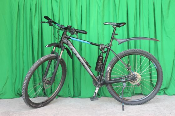 Იყიდება გერმანული ველოსიპედი Cube-კარგი მდგემარეობაში-საბუდავის ზომა 29 -xl. ბათუმი