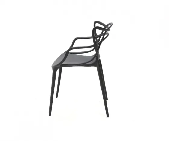 Черный пластиковый стул Тбилиси
