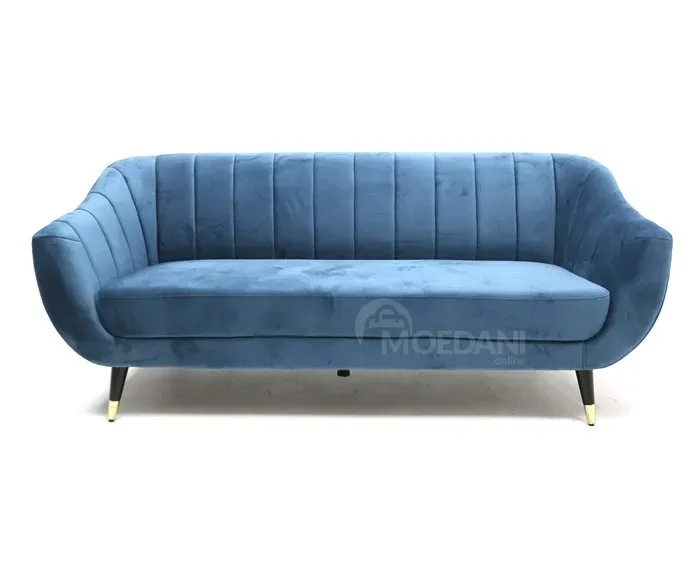 Трехместный диван с обивкой из синего бархата. Тбилиси - изображение 1