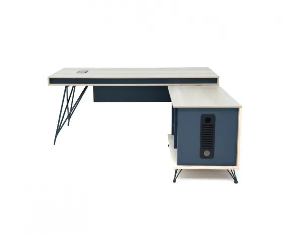 Рабочий стол, МДФ под дерево. Тбилиси