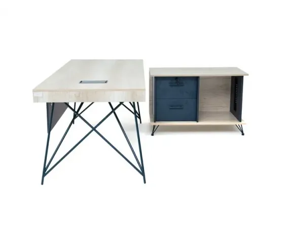 Рабочий стол, МДФ под дерево. Тбилиси