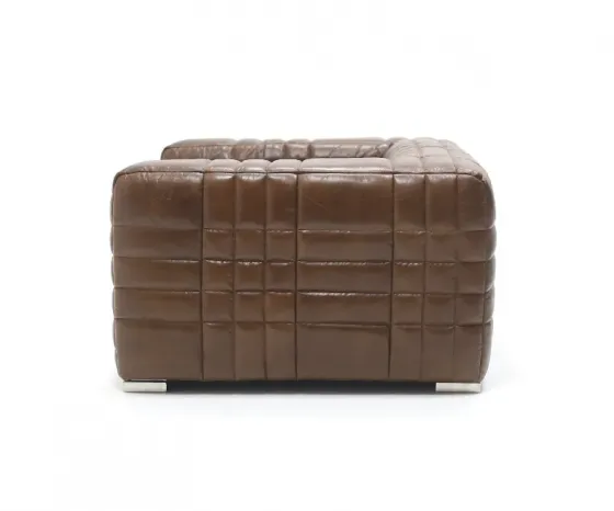 Коричневое кожаное кресло 128х112х67 Тбилиси