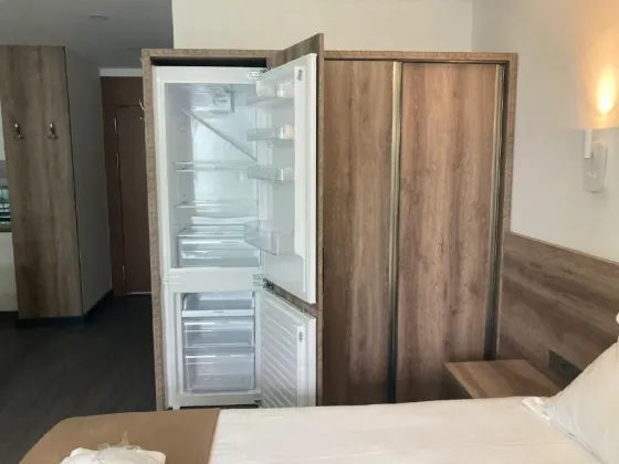 ქირავდება 1 ოთახიანი ბინა 40მ² 12/16 სართ ბათუმი