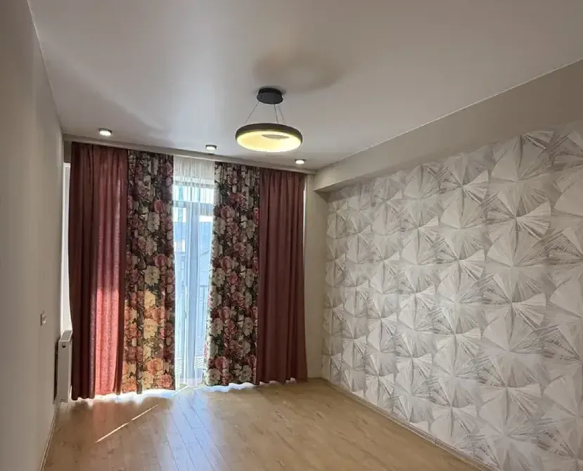 Apartments For Sale three-room 62.5м² 2/6 floor Tbilisi - photo 1