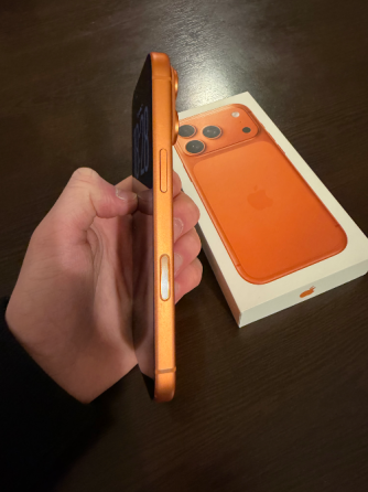 iPhone 17 Pro Cosmic Orange 256 GB Tbilisi