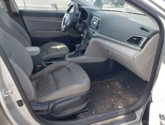 Hyundai Elantra 2017 თბილისი