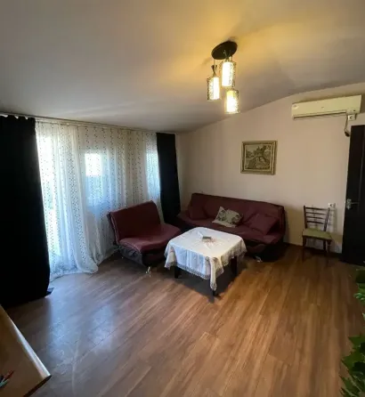 Apartments For Rent two-room 60м² 3/3 floor Tbilisi