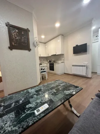 იყიდება 2 ოთახიანი ბინას 45მ² 7/9 სართ ბათუმი