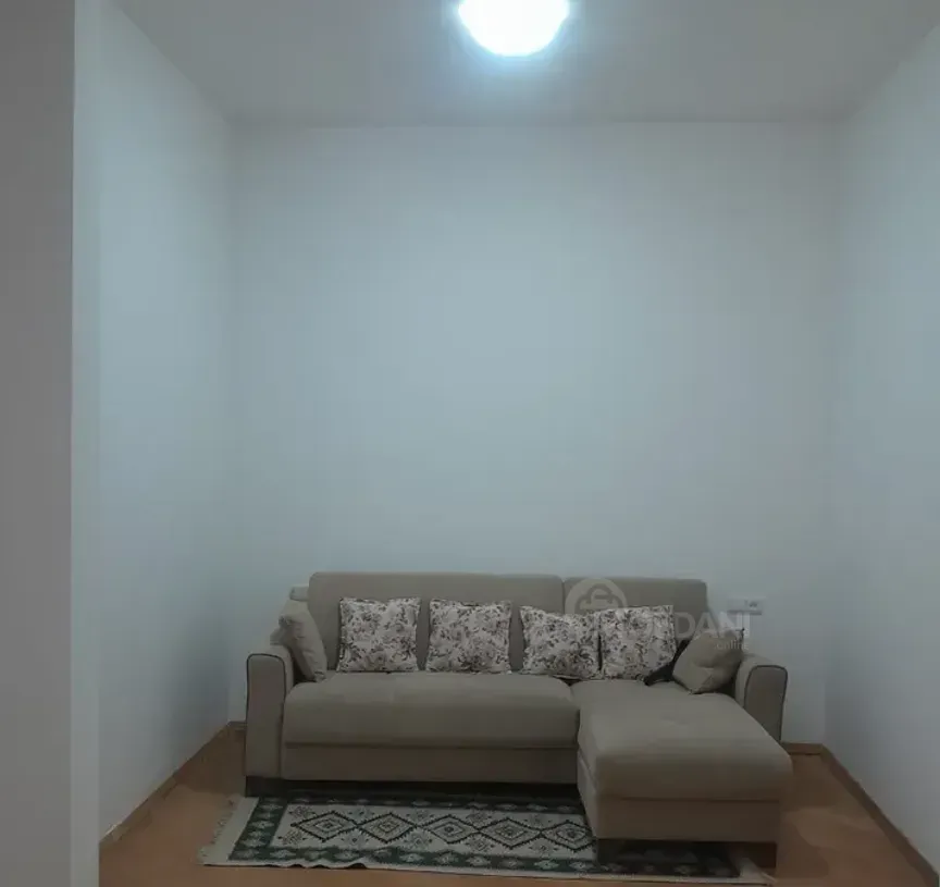 ქირავდება 2 ოთახიანი ბინა 60მ² 4/14 სართ თბილისი - photo 1