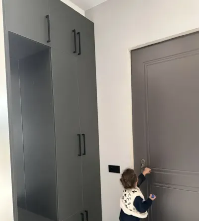 ქირავდება 2 ოთახიანი ბინა 50მ² 7/7 სართ თბილისი