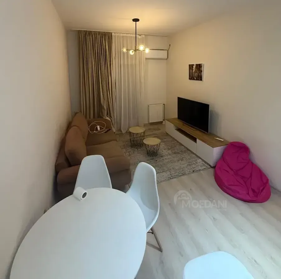 ქირავდება 2 ოთახიანი ბინა 50მ² 5/9 სართ თბილისი - photo 8