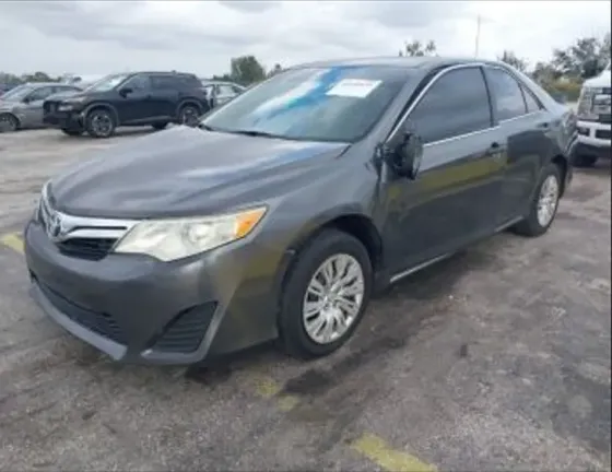 Toyota Camry 2.5L 2014 თბილისი