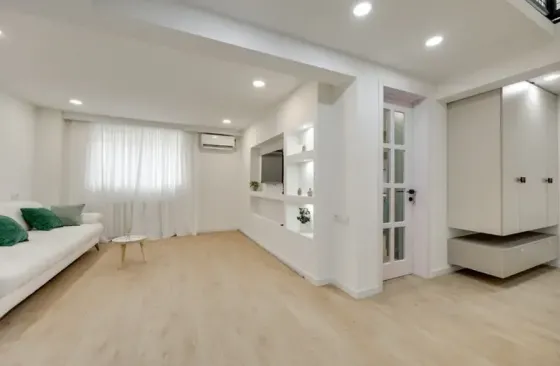 Apartments For Sale four-room 75м² 1/6 floor Tbilisi