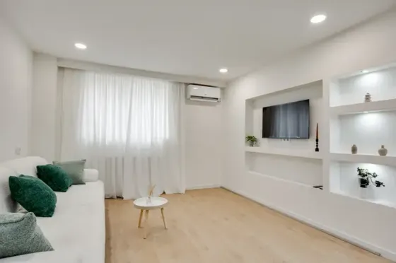 Apartments For Sale four-room 75м² 1/6 floor Tbilisi