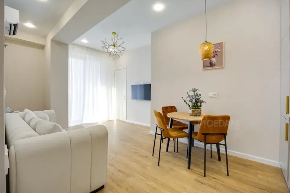 Apartments For Sale four-room 83м² 9/12 floor Tbilisi - photo 2