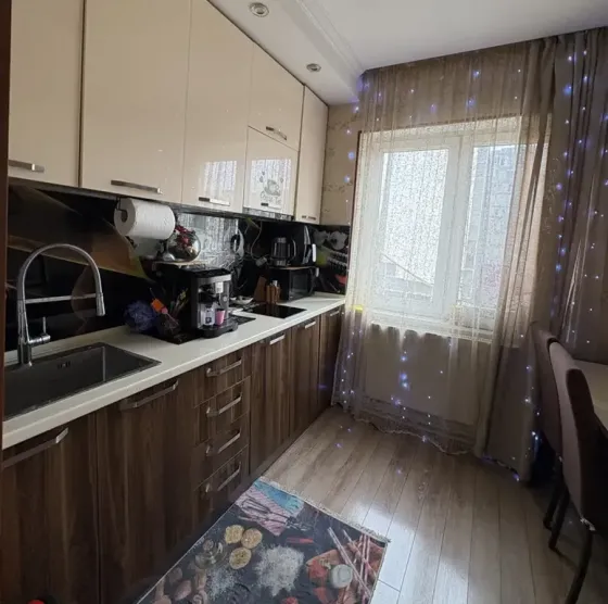 Apartments For Sale five-room 98м² 5/9 floor Tbilisi