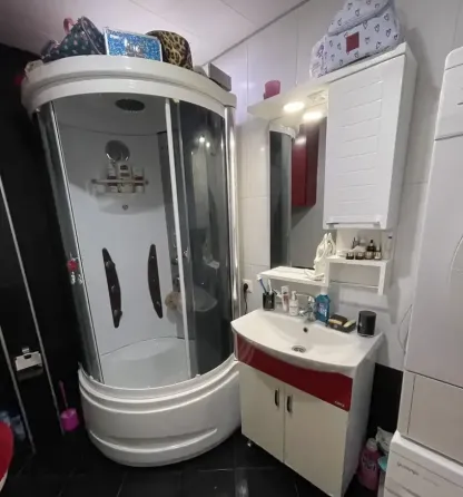 Apartments For Sale one-room 70м² 3/5 floor Tbilisi