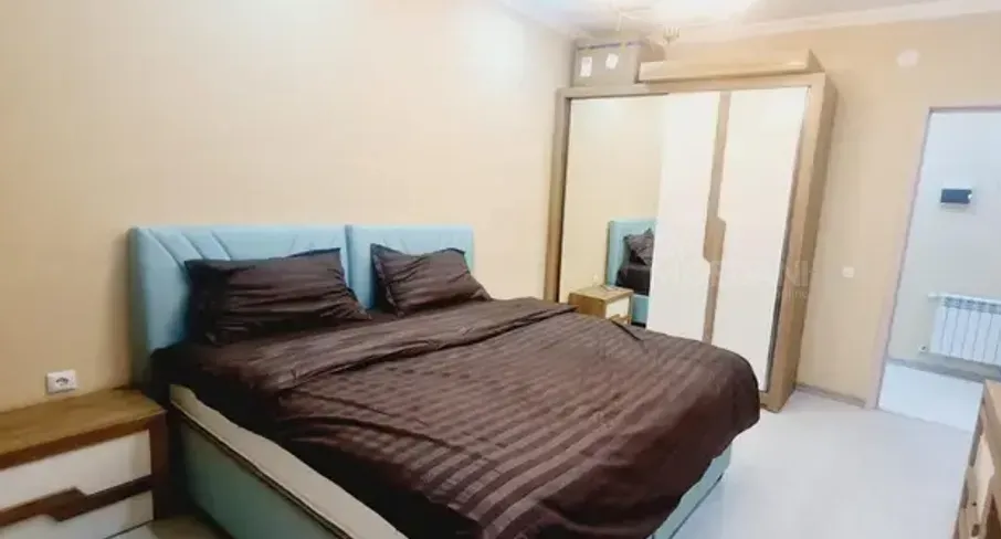 Apartments For Sale three-room 82м² 10/20 floor Tbilisi - photo 1