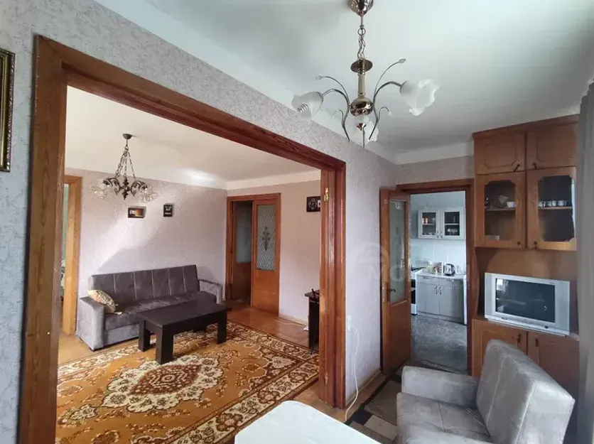 Продам 3-комн. квартиру 85м² 6/9 эт. Тбилиси - изображение 1