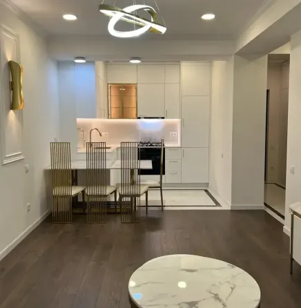 Продам 2-комн. квартиру 65м² 6/9 эт. Тбилиси