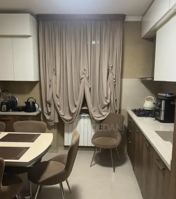 Продам 5-комн. квартиру 115м² 2/16 эт. Тбилиси - изображение 2